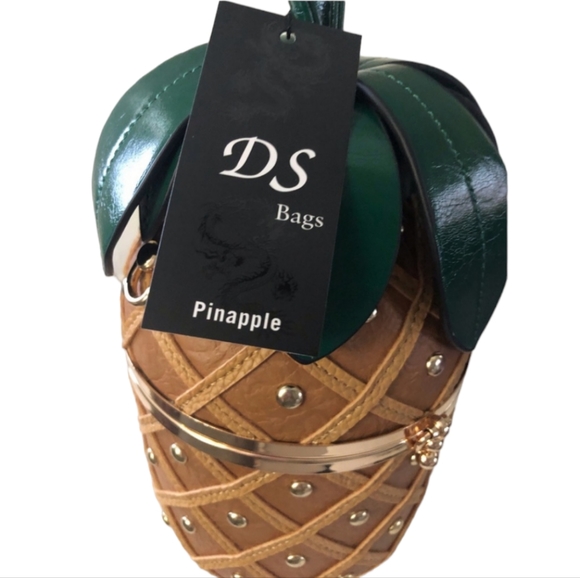 DS Bag Pineapple Crossbody or Wristlet NWT - Picture 2 of 3